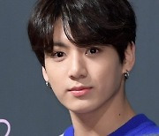 군백기 없다…BTS 정국, 英 오피셜 메인차트 재진입 [MK★뮤직차트]