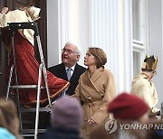 GERMANY CHARITY CAROL SINGERS