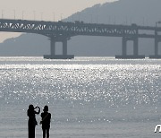 [오늘의 날씨] 부산·경남(7일, 일)…낮부터 기온 '뚝', 경남 약한 눈