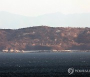 북한군 사흘 연속 포사격···옹진군, 긴급 문자 발송