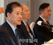 [포토]김영호 통일부 장관, 역대 통일부 초청 신년 인사회 인사말