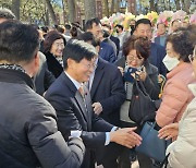 ‘작은 거인의 길’ 박용호 밀양·의령·함안·창녕 예비후보, 출판기념회 성황