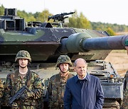 독일, 우크라에 주력 탱크 지원 주저... 서방 분열 조짐