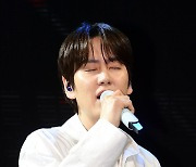 [TEN포토]규현 '발라드 황태자 귀환'