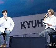 [Ms포토] 이특 MC로 진행되는 규현 컴백 쇼케이스