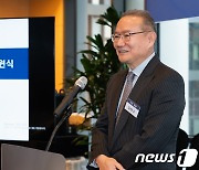 김창수 F&F 회장, '한국기업경영융합연구원' 설립에 사재 50억원 출연