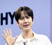 ‘SM 떠난’ 규현 “안테나 식구들과 아직 서먹…싫단 소리 못하고 있다”