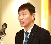 이복현 “태영건설 채권단 폭 넓은 지원 고려해야…모기업 연대보증채무 유예에 공감대 있어”