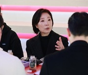 오영주 중기부 장관 “소상공인 경영안정 해결방안 찾을 것”