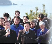 이재명, 피습 뒤 ‘서울행 - 부산팽’ 논란… “총선 100만표 날렸다” 분석도 [허민의 정치카페]