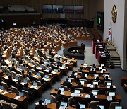 보신탕 사라진다…개 식용 도살 징역 3년·유통 징역 2년