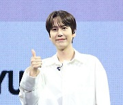 [포토] 규현 '솔로 앨범 기대하세요!'