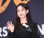 [TD포토] 박지후 '사랑스런 손인사'