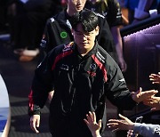 '구마유시' 이민형, LCK 팬들 반가워요[포토]