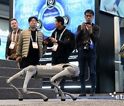 [CES 2024] 전시장에 나타난 사족보행로봇