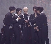 NCT 드림, 올해의 앨범상 수상→컴백 예고…“‘활동 중단’ 해찬 고마워” [써클차트뮤직어워즈] [종합]