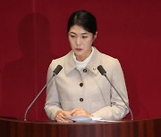 ‘1일차’ 국회의원 김은희 “이 자리 설 수 있게 된 것, 미투 운동에 따른 국민 분노 때문” [플랫]