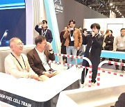 [Photo News] S. Korean business moguls visit CES 2024