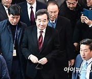 文 '통합 당부'도 뿌리친 이낙연, '제3지대' 빅텐트 친다