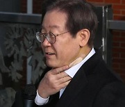 DPK leader Lee Jae-myung urges to end warlike politics after being discharged from hospital