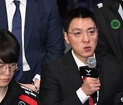 '명장' 김정균 감독, T1 복귀 후 첫 목표는... "건강한 팀" [LCK 스프링 미디어데이]