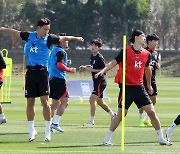 본격적인 훈련 시작하는 축구대표팀