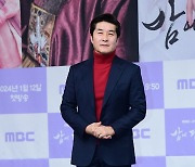 [포토] 김상중, '멋진 모습에 시선강탈'