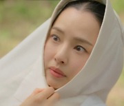 '밤피꽃' 이하늬, 이종원 품에 안겨 재회 "당신을 반드시 잡을 것이니"(종합)