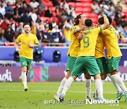 ‘우승 후보’ 호주 후반 연속골, 인도에 2-0 승리