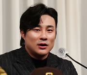 '드디어 김하성 잔류 시나리오 나왔다', "KIM이 훨씬 나은 수비수"... '트레이드 NO' 1051억 경쟁자와 함께 남을까