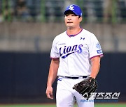 오승환 FA 기준은 이대호? "무옵션+2년 26억 어때? 최소한의 예우" 통산 112승 투수의 속내 [SC포커스]