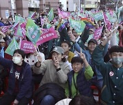 중국, 미국의 대만 축하 성명 항의...“독립 세력 자극 말라”