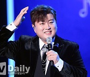 [TD포토] 김호중 '환상적인 무대매너'