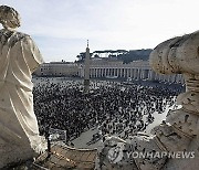 VATICAN POPE ANGELUS