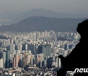 매수심리 위축, 거래 감소…아파트값 하락세