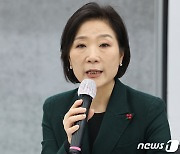 오영주 중기부 장관 "AX는 거대한 흐름…딥테크 집중할 것"