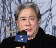 [포토]‘파묘’ 출연 소감 밝히는 최민식