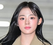 뉴진스 민지, 해묵은 '칼국수 논란' 사과하자…"이게 사과 할 일?" 갑론을박