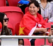 중국 축구팬의 비매너 응원 [사진]