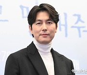 '서울의 봄' 정우성, 어린 팬들 청혼에 한마디 "정신 차려라 얘들아" [엑's 인터뷰③]