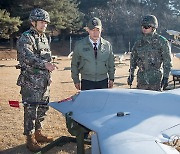 북한 레이더에 안 잡히는 '소형 스텔스 무인기' 일선 부대 배치