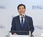 ‘불출마 선언’ 3선 김민기 의원 “시민의 과분한 사랑에 중책 맡았다”