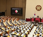 이태원특별법 정부 이송…'공포 요구' 민주 vs '재협상 촉구' 국힘