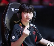 [LCK] 시원한 경기력 보인 T1, 1세트 광동 완파