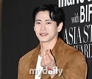 '패스트 라이브즈' 유태오, 韓배우 최초 英아카데미 남우주연상 후보…트로피 품에 안을까