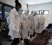 ZAMBIA-LUSAKA-CHOLERA OUTBREAK-CHINESE DOCTORS