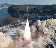 38노스 "北발사 IRBM, 기동형 탄두 재진입체 장착"