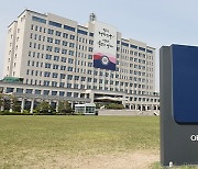 “대통령실, 한동훈 비대위원장에 사퇴 요구 전달”…한동훈 “할 일 하겠다”