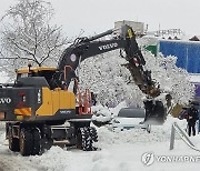 많은 눈 내린 속초 제설 한창