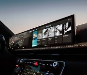 Genesis GV70 to elevate in-car luxury with OLED dashboard